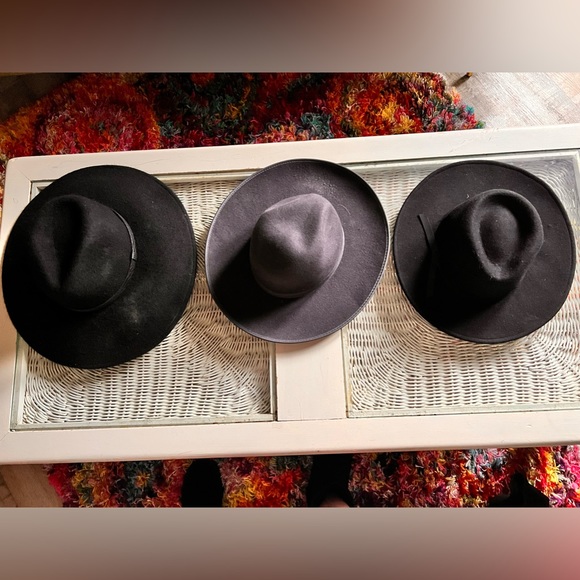 3 wool hat bundle universal thread - Picture 2 of 11